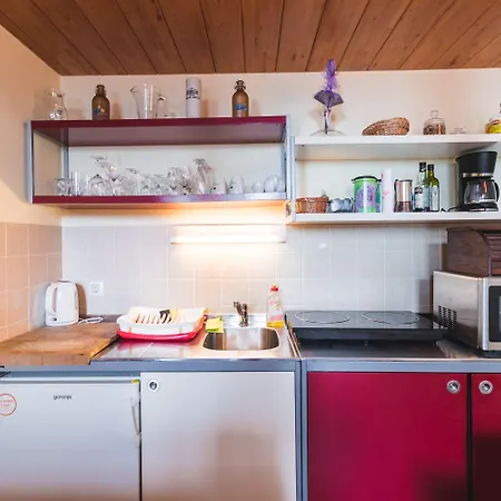 アパート Pri Mari