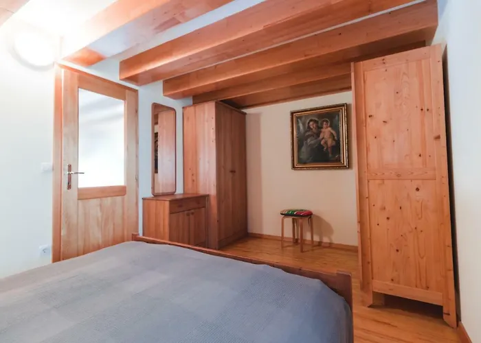 普瑞马里公寓 皮兰