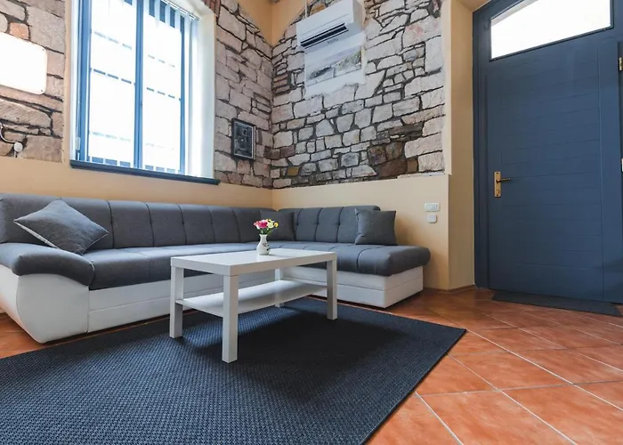 普瑞马里公寓 * 皮兰